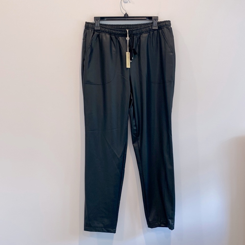 NEW Max Studio Woman’s Faux Leather Pants - Picture 1 of 5